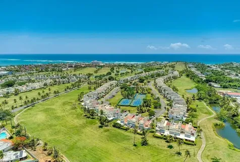 Calle Kennedy Villas Golf Calle Kennedy Dorado PR 00646