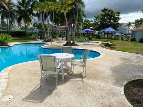 Calle Kennedy Villas Golf Calle Kennedy Dorado PR 00646