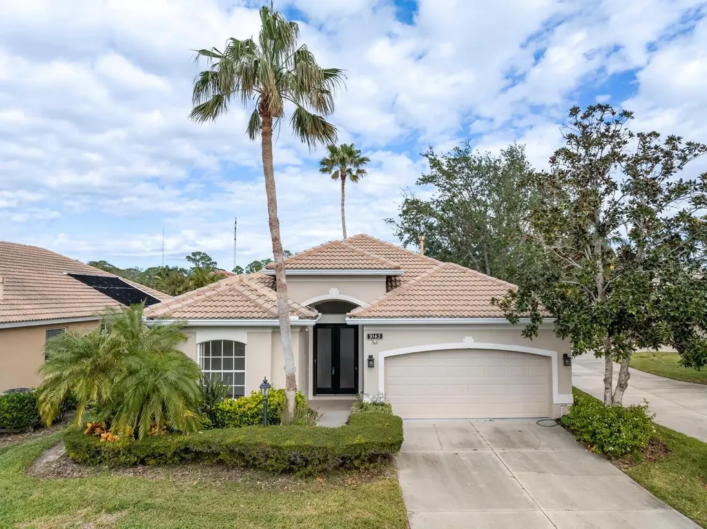 9143 Willow Brook Drive Sarasota FL 34238