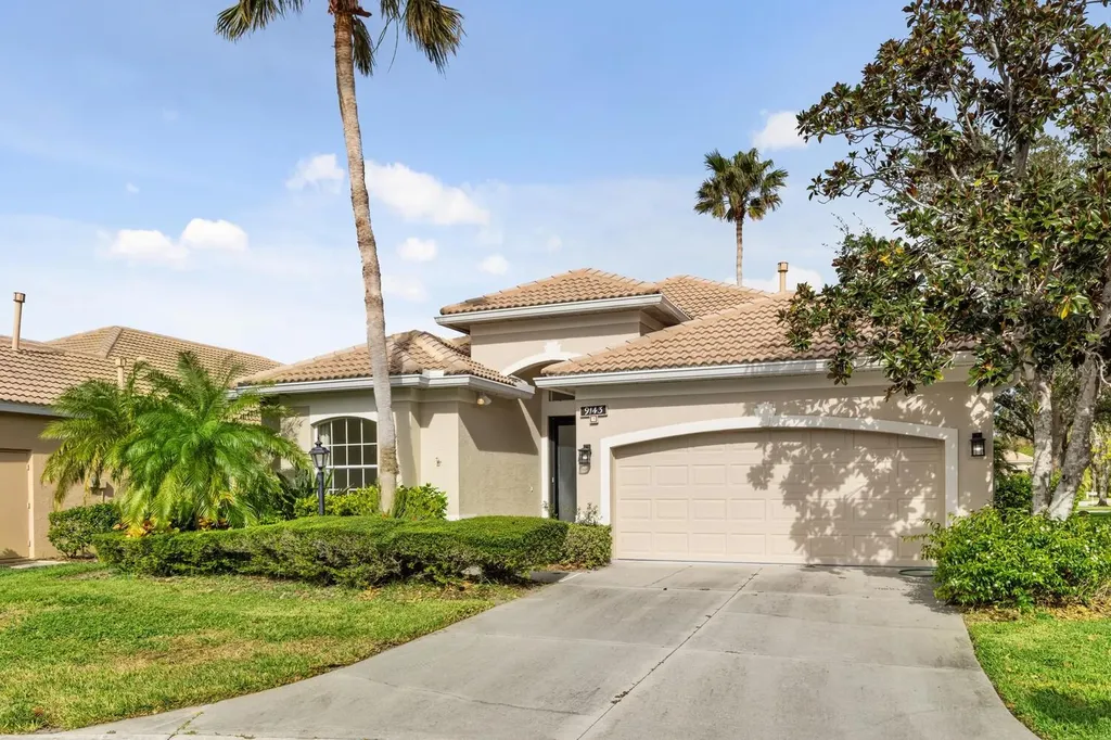 9143 Willow Brook Drive Sarasota FL 34238
