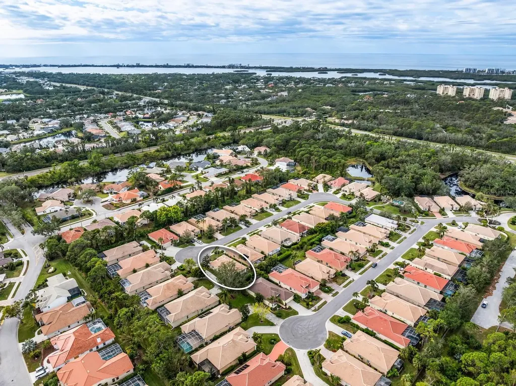 9143 Willow Brook Drive Sarasota FL 34238