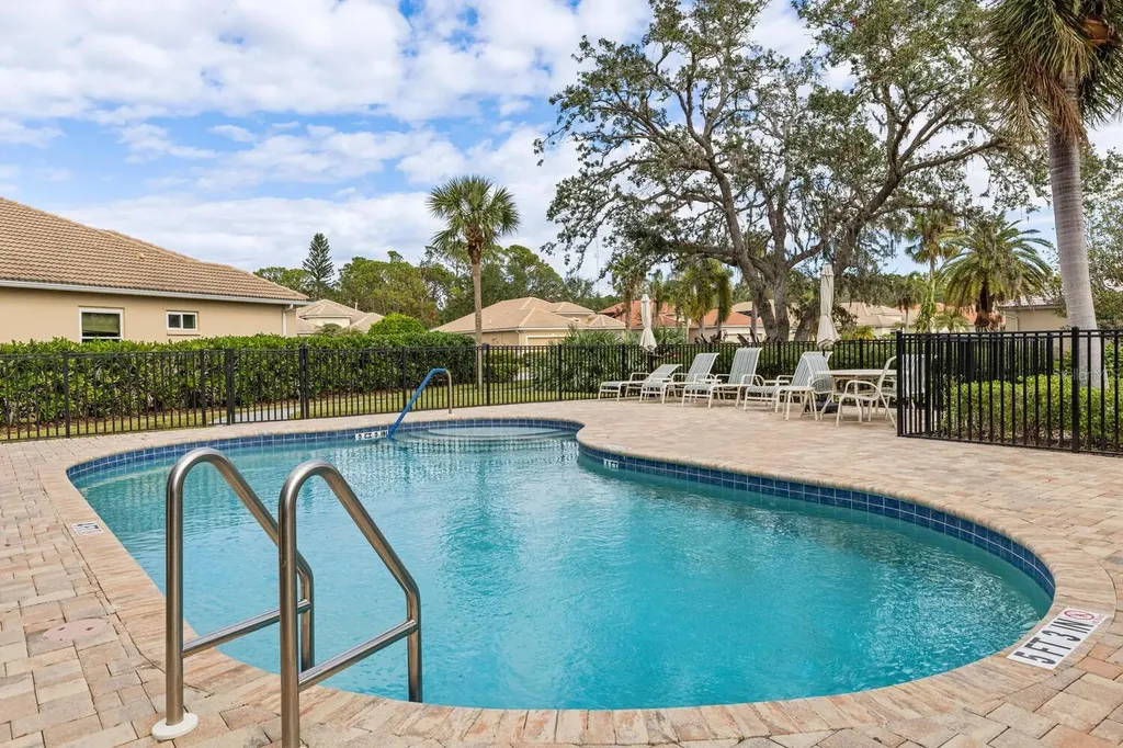 9143 Willow Brook Drive Sarasota FL 34238
