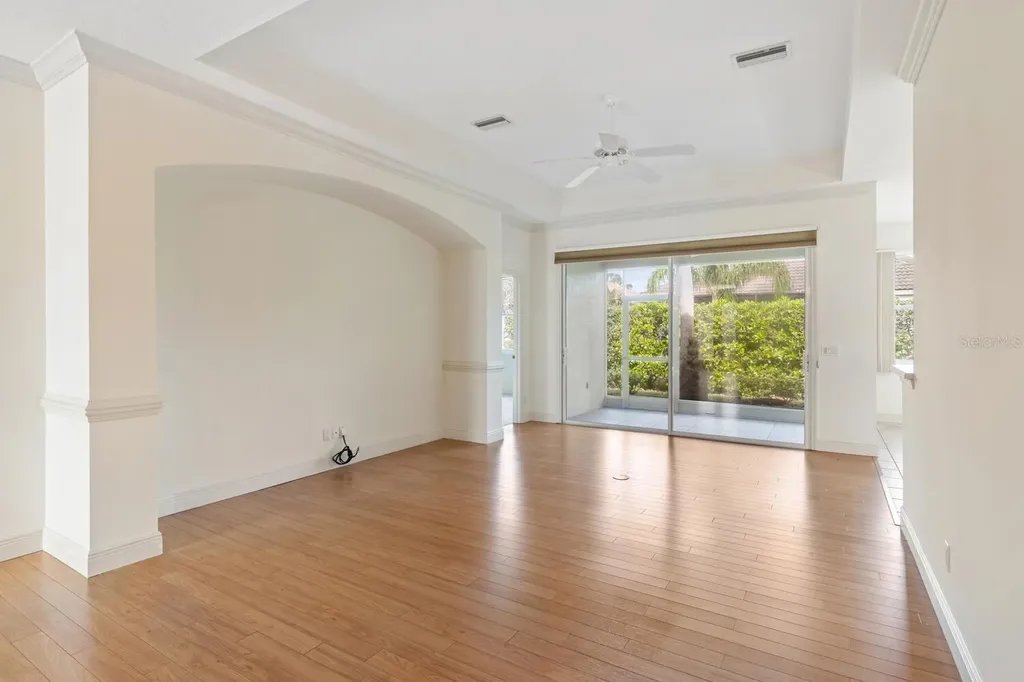 9143 Willow Brook Drive Sarasota FL 34238
