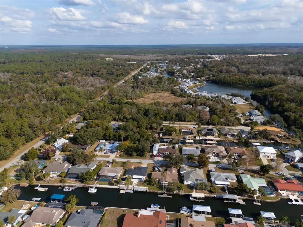 3879 N Seminole Point Crystal River FL 34428