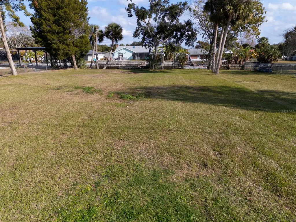 3879 N Seminole Point Crystal River FL 34428