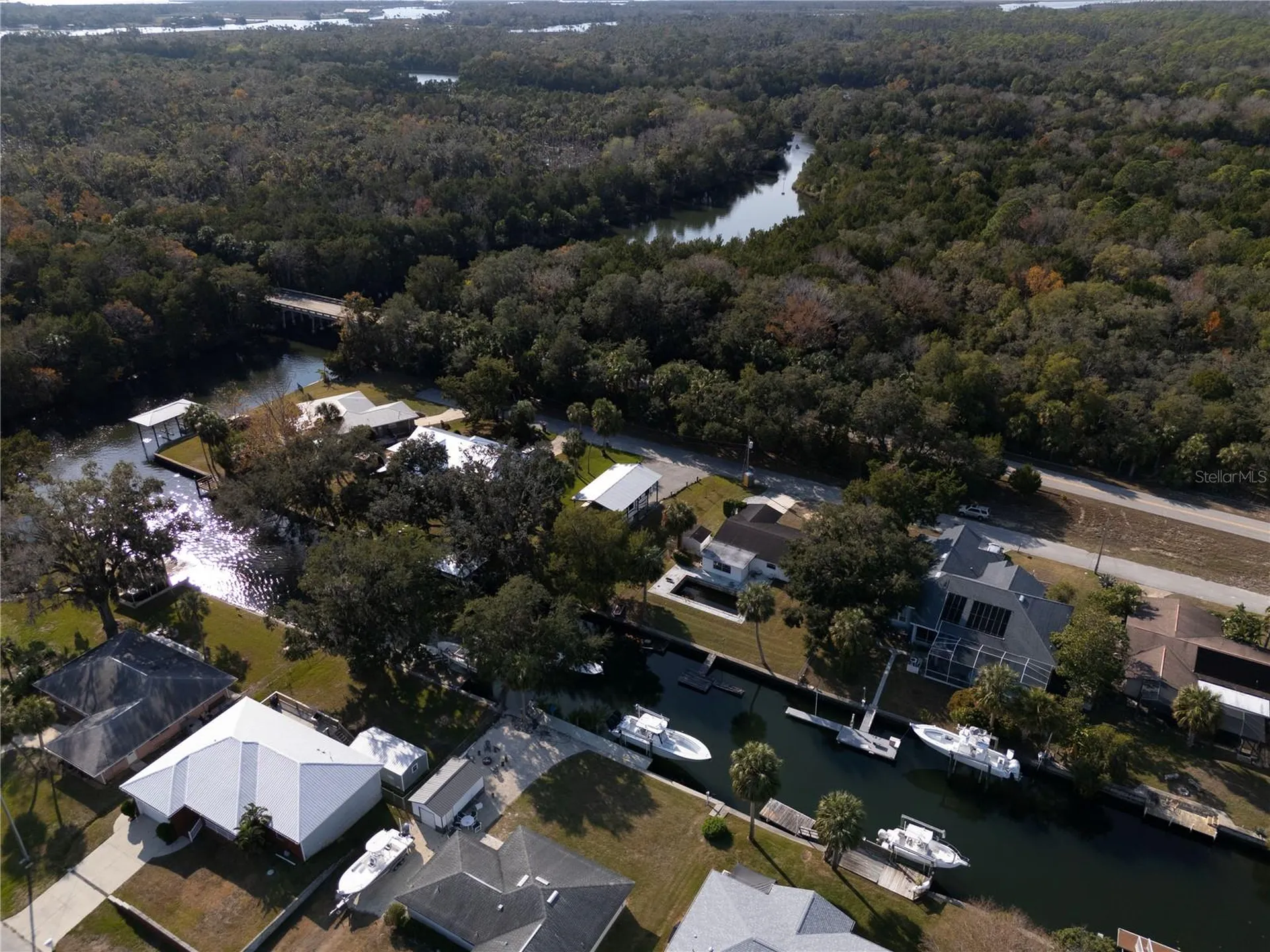 3879 N Seminole Point Crystal River FL 34428