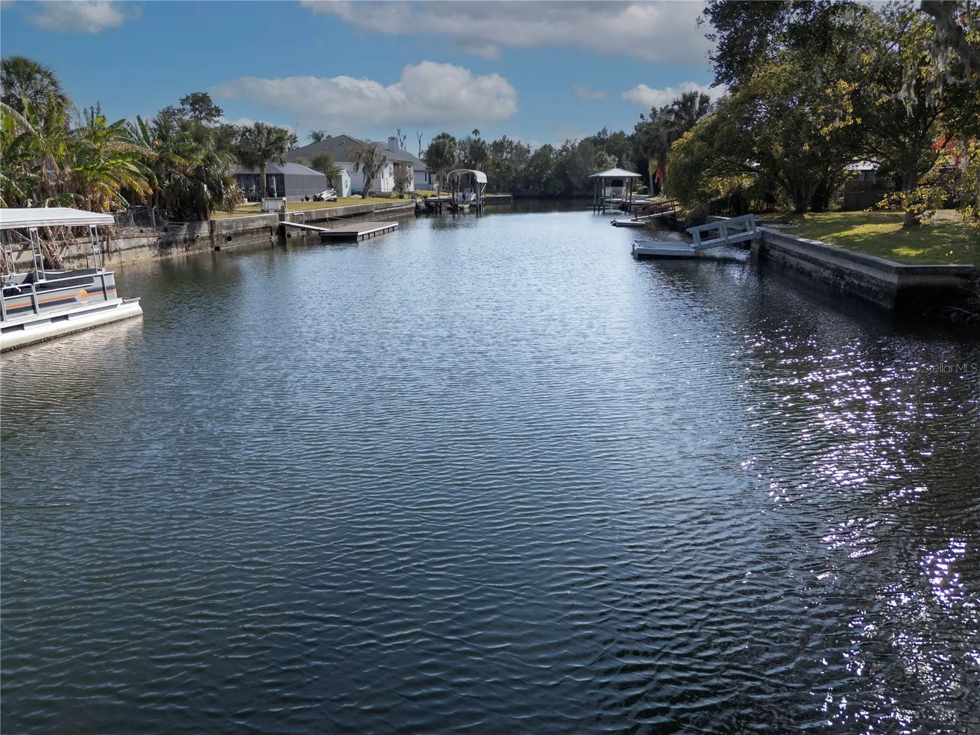 3879 N Seminole Point Crystal River FL 34428