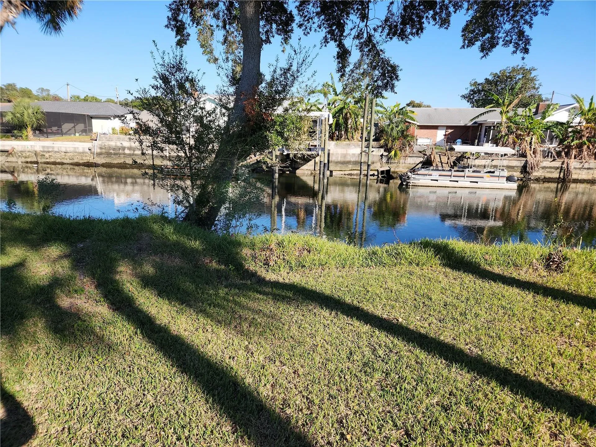 3879 N Seminole Point Crystal River FL 34428