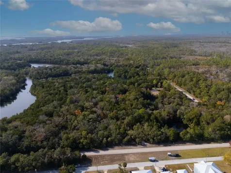 3879 N Seminole Point Crystal River FL 34428