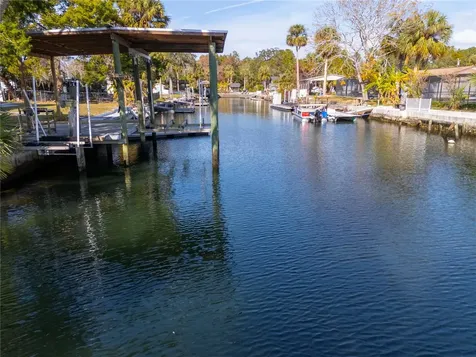3879 N Seminole Point Crystal River FL 34428