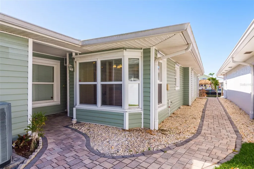 3954 Marine Parkway New Port Richey FL 34652