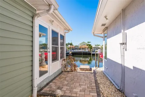 3954 Marine Parkway New Port Richey FL 34652