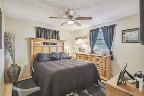 11815 Lakewood Drive Hudson FL 34669