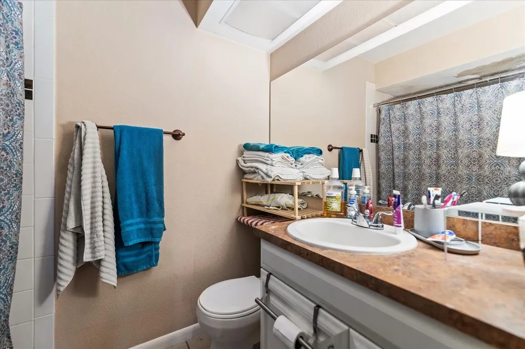 2044 Sheffield Court Oldsmar FL 34677