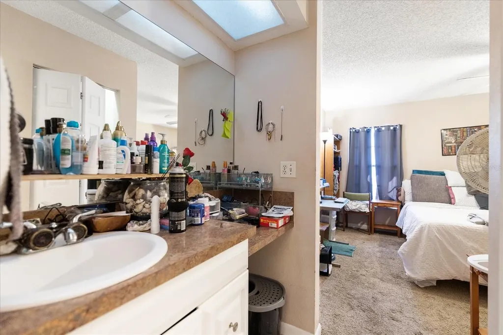 2044 Sheffield Court Oldsmar FL 34677