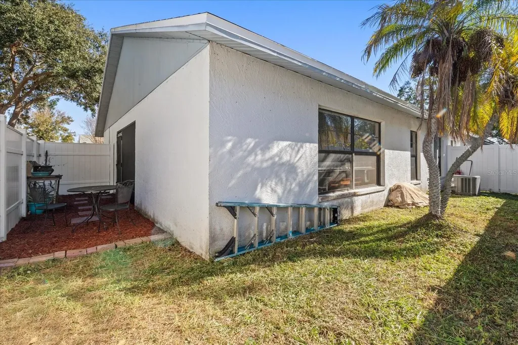 2044 Sheffield Court Oldsmar FL 34677