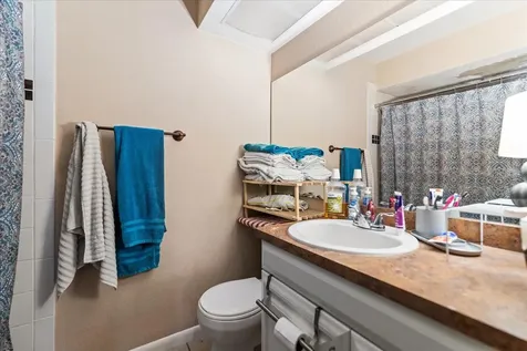 2044 Sheffield Court Oldsmar FL 34677