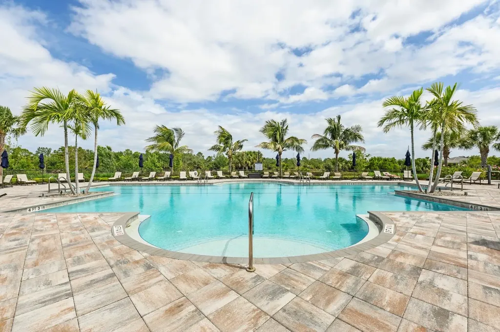 5610 Rain Lily Court Sarasota FL 34238
