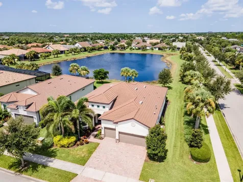 5610 Rain Lily Court Sarasota FL 34238