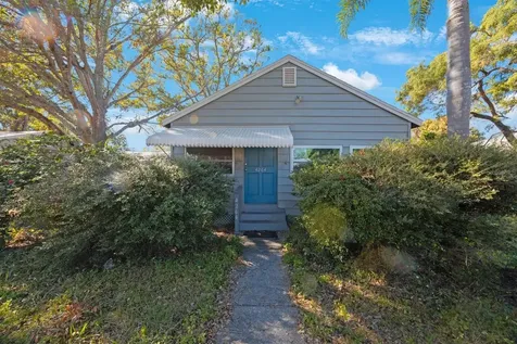 4264 46th Street N St Petersburg FL 33714
