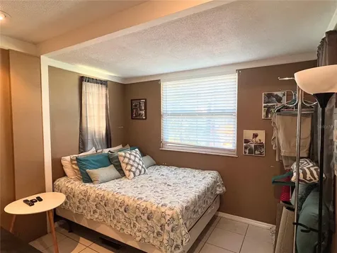 7954 43rd Avenue N St Petersburg FL 33709