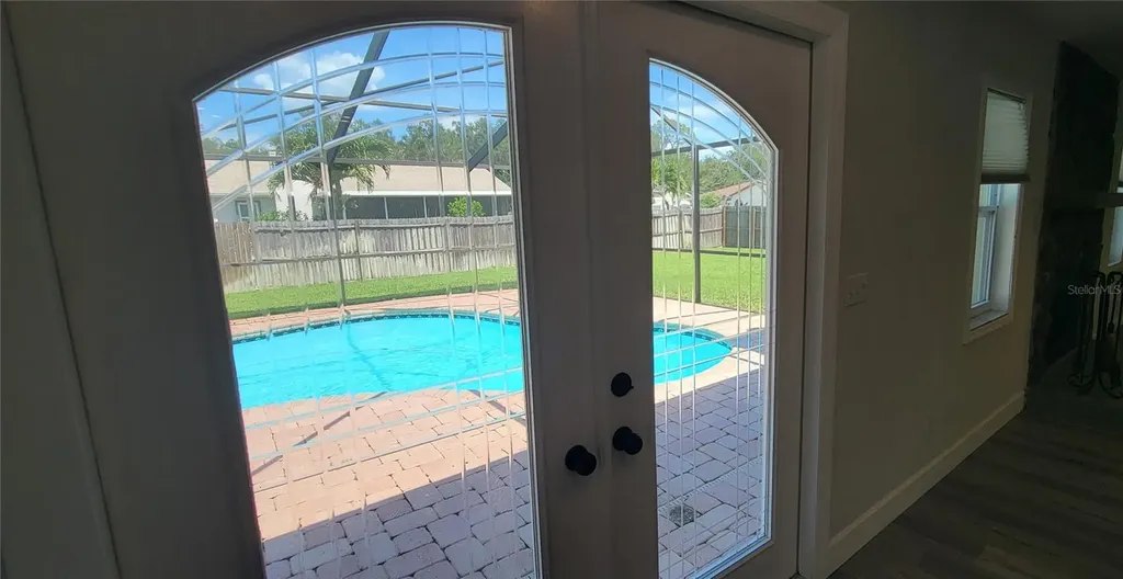 7801 17th Way N St Petersburg FL 33702