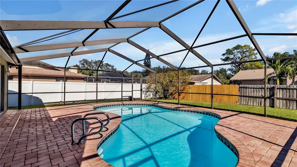 7801 17th Way N St Petersburg FL 33702