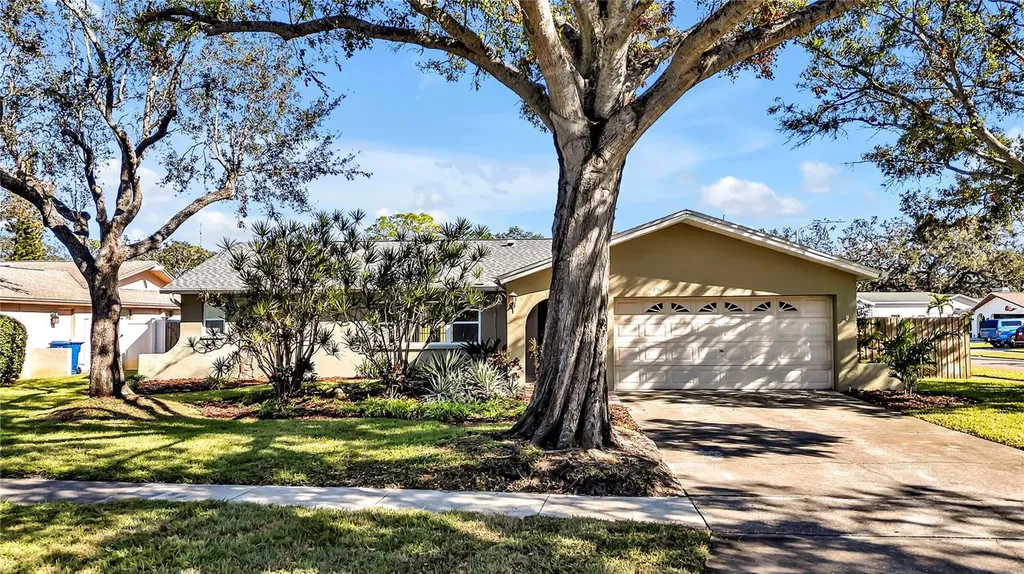 7801 17th Way N St Petersburg FL 33702