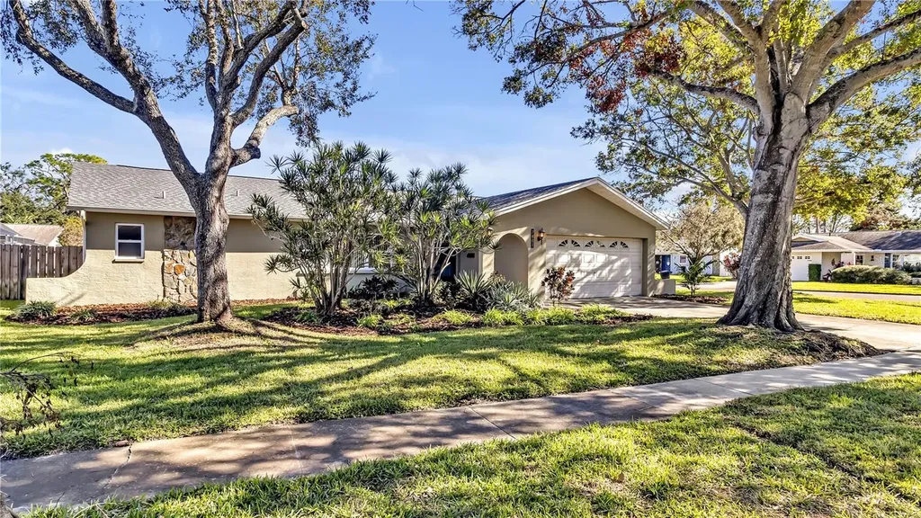 7801 17th Way N St Petersburg FL 33702