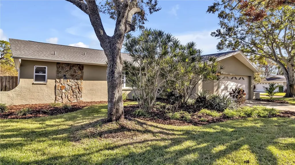 7801 17th Way N St Petersburg FL 33702