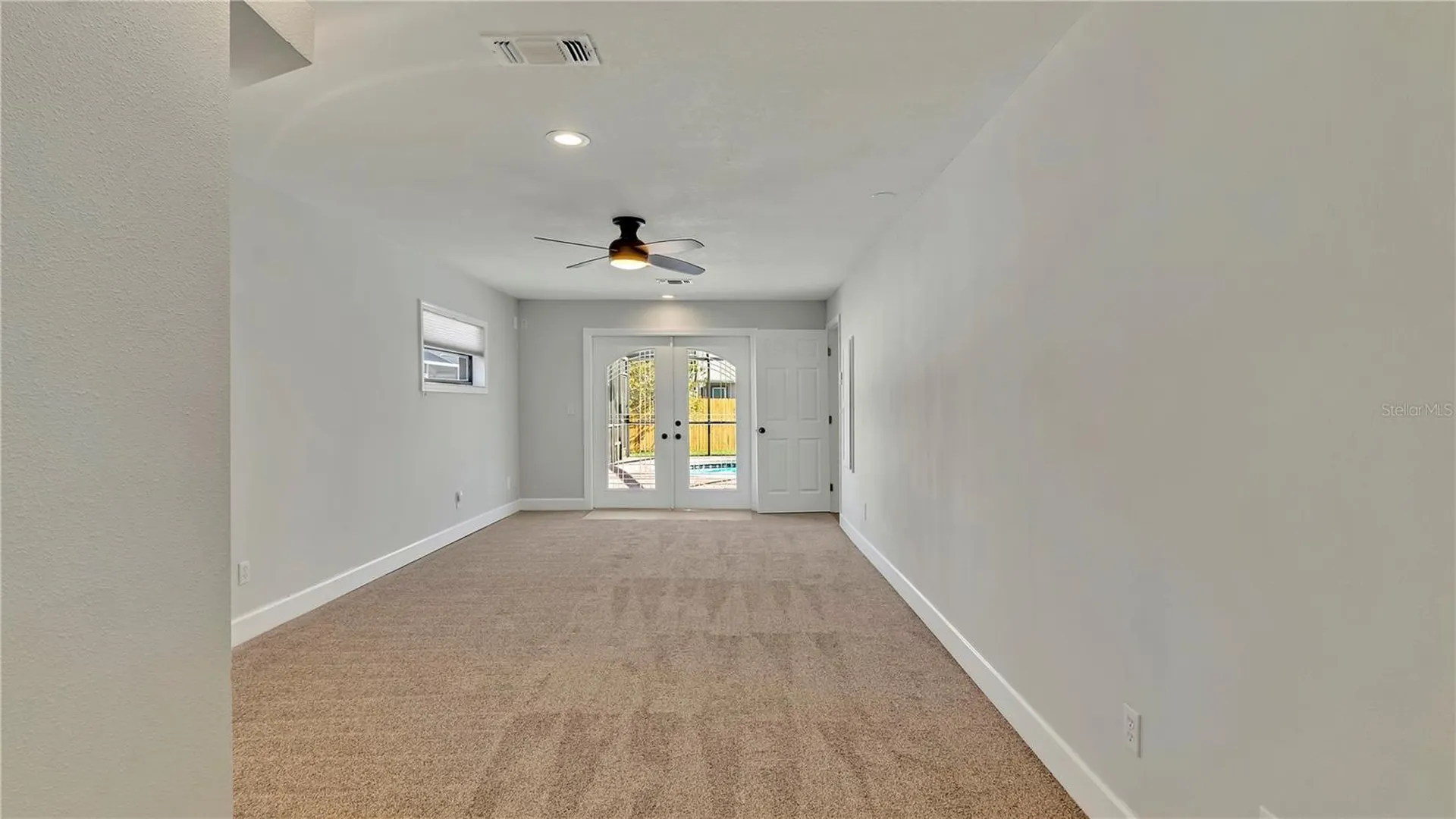 7801 17th Way N St Petersburg FL 33702