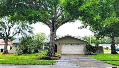 7801 17th Way N St Petersburg FL 33702