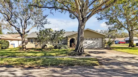 7801 17th Way N St Petersburg FL 33702