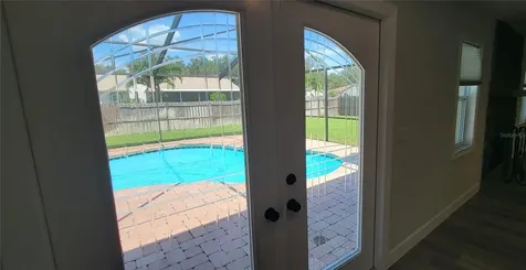 7801 17th Way N St Petersburg FL 33702