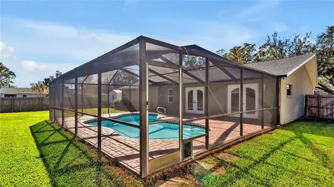 7801 17th Way N St Petersburg FL 33702