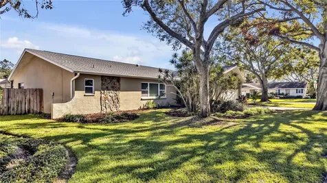 7801 17th Way N St Petersburg FL 33702