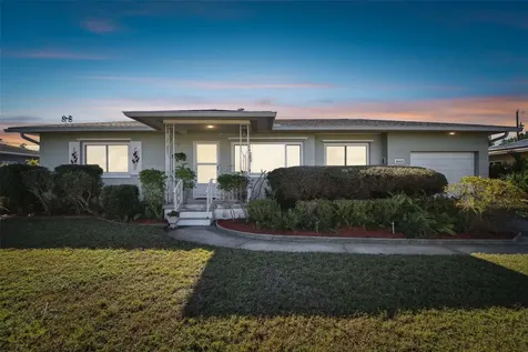 3862 21st Avenue N St Petersburg FL 33713