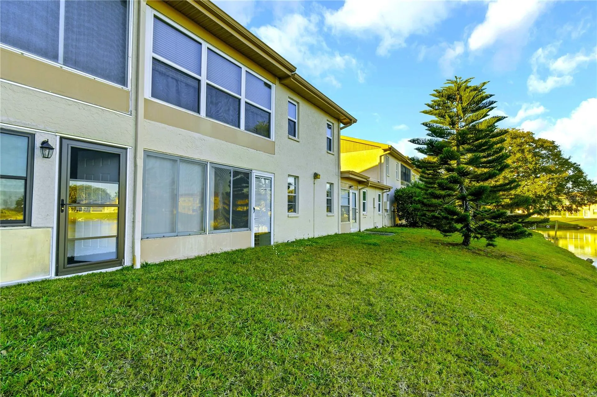 1034 Bowsprit Lane Holiday FL 34691