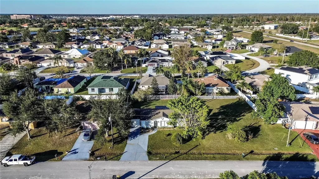 315 Lauderdale Court Kissimmee FL 34759