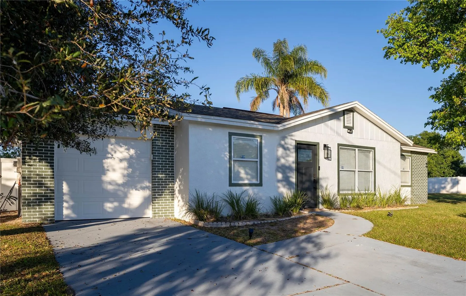 315 Lauderdale Court Kissimmee FL 34759