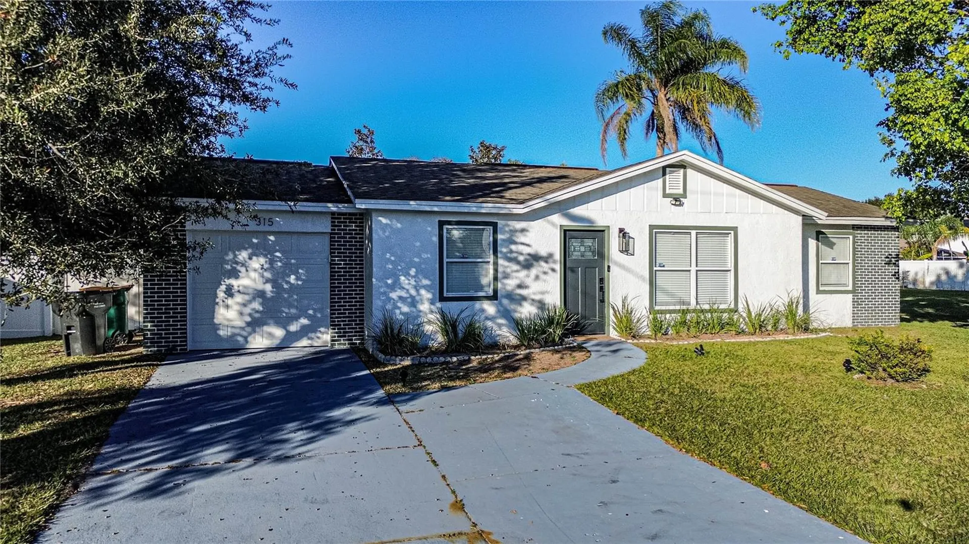 315 Lauderdale Court Kissimmee FL 34759