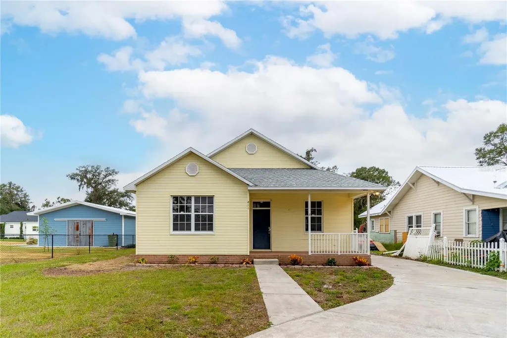 411 Whitehall Street Plant City FL 33563
