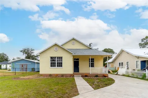 411 Whitehall Street Plant City FL 33563