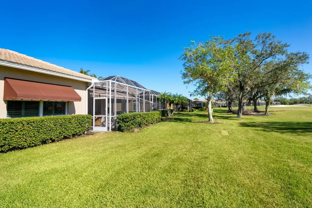 4451 Legacy Court Sarasota FL 34241