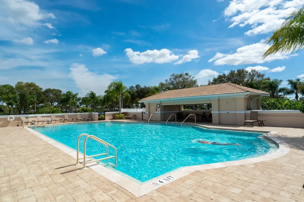 4451 Legacy Court Sarasota FL 34241