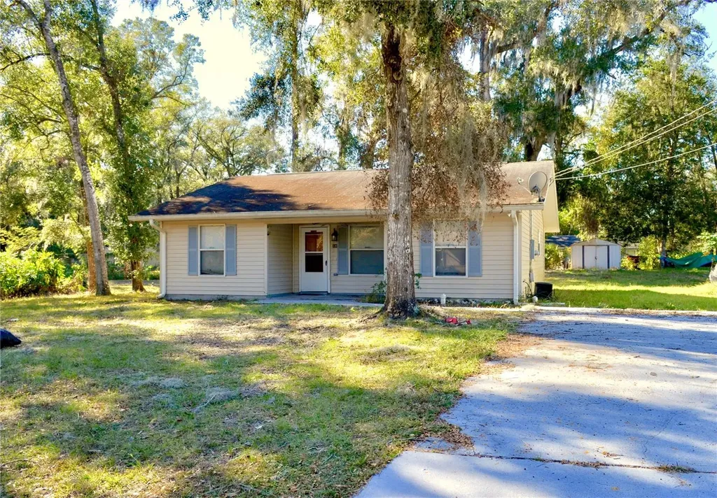 320 Ruby Avenue Deland FL 32724