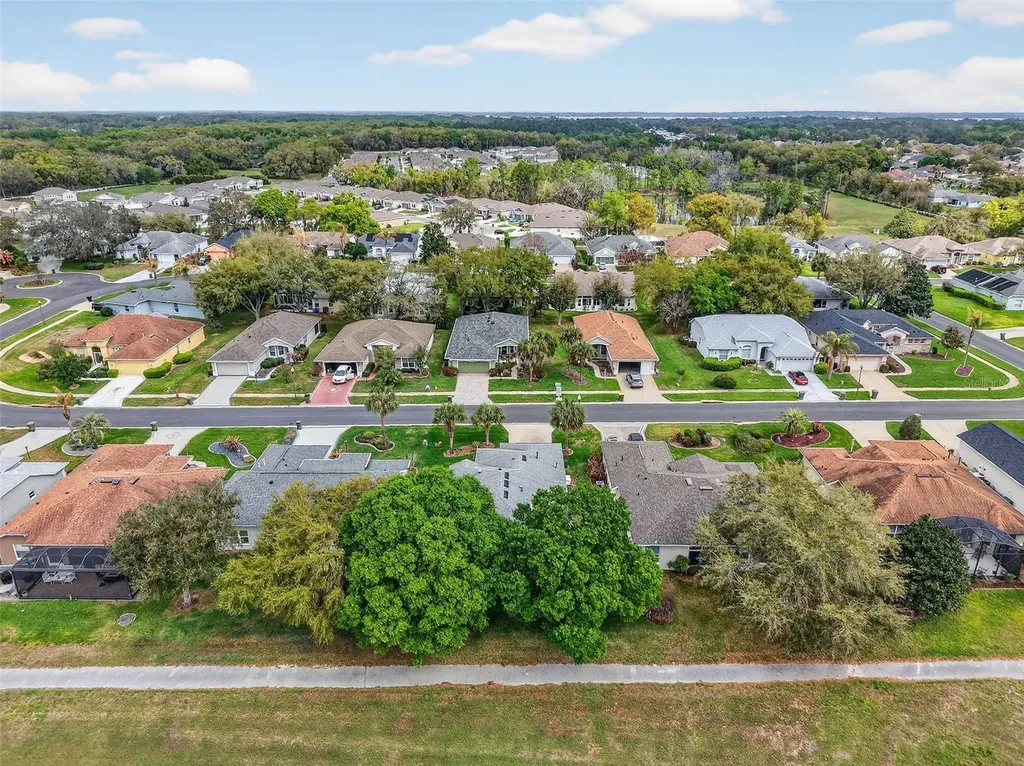 5107 Aurora Drive Leesburg FL 34748