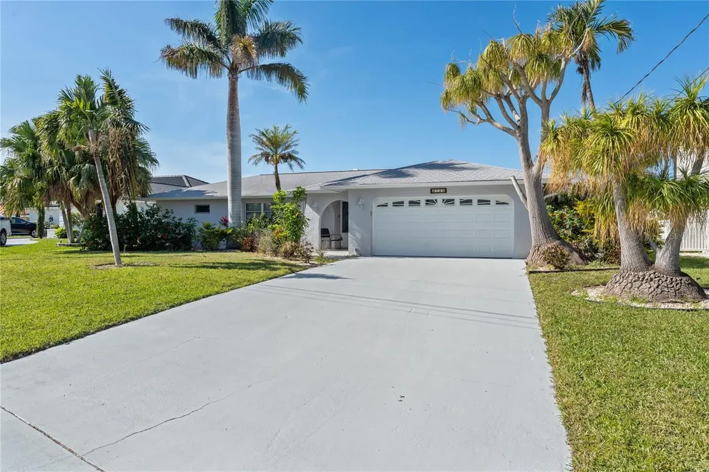 3718 SE 21st Avenue Cape Coral FL 33904