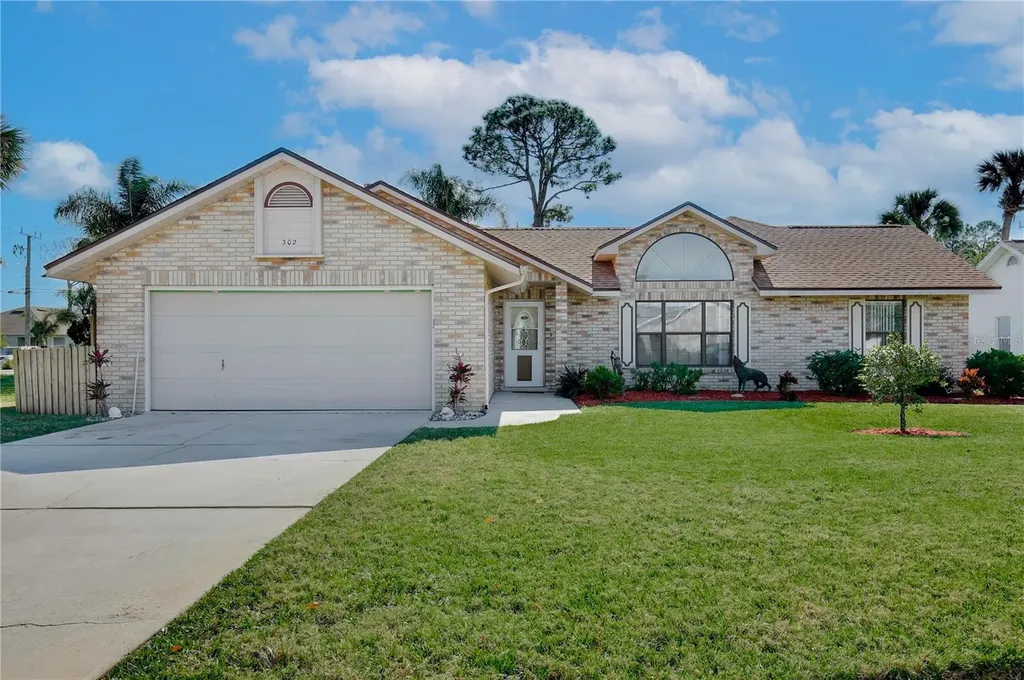 302 Pine Breeze Drive Edgewater FL 32141