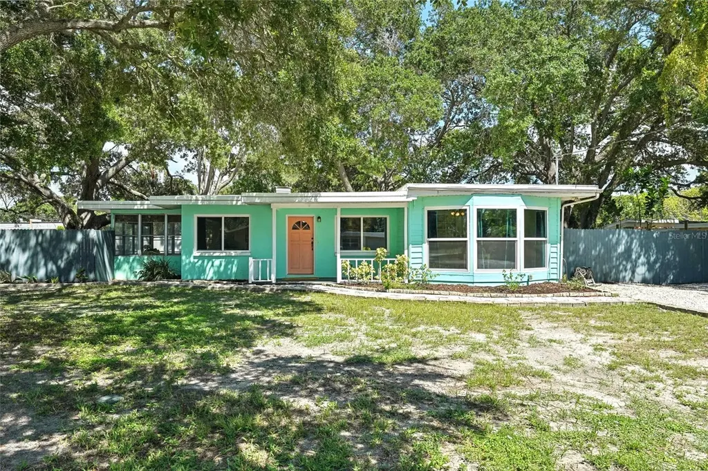 401 Manor Boulevard Palm Harbor FL 34683